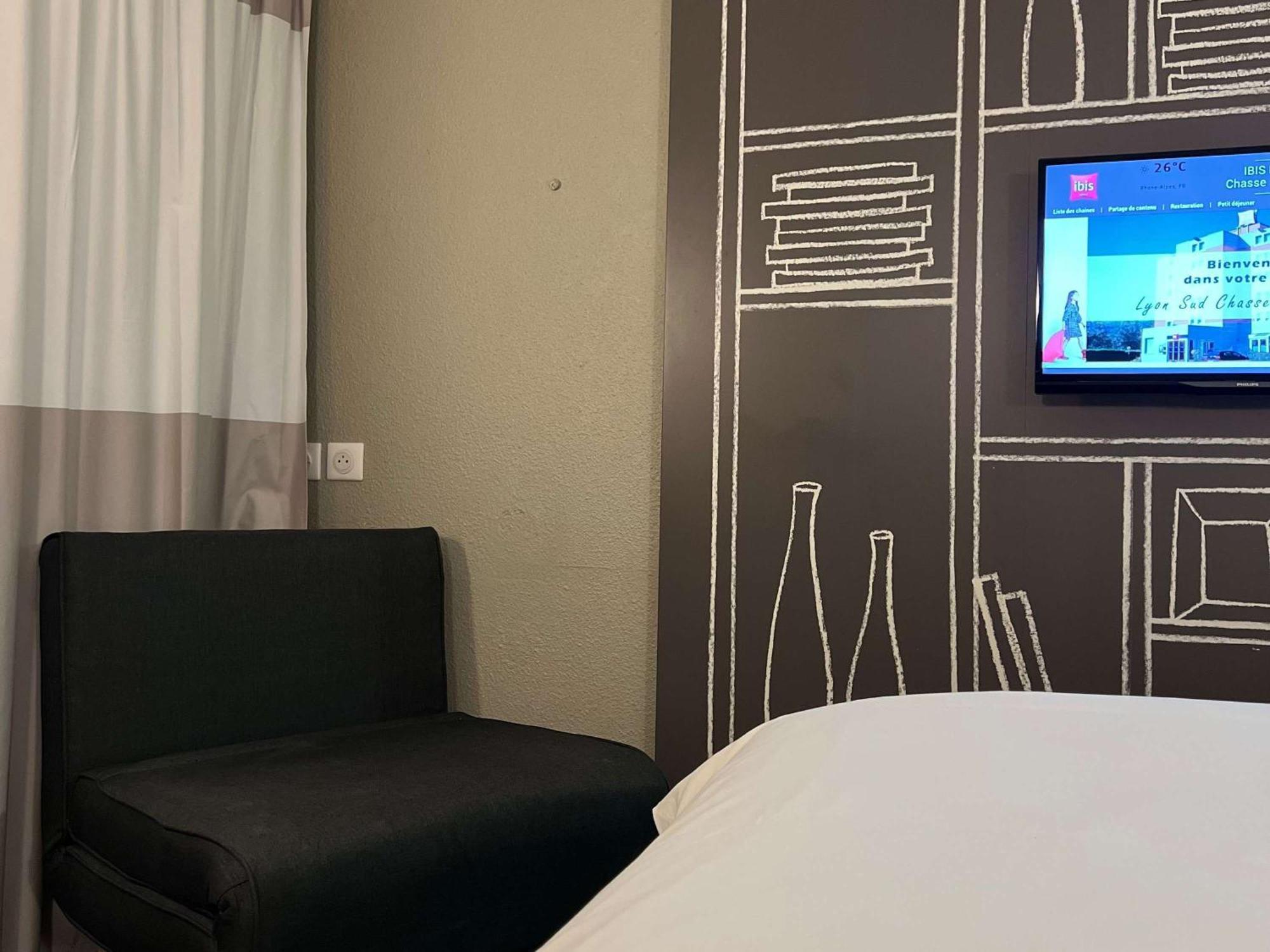 Ibis Lyon Sud Chasse Sur Rhone Hotel Exterior photo